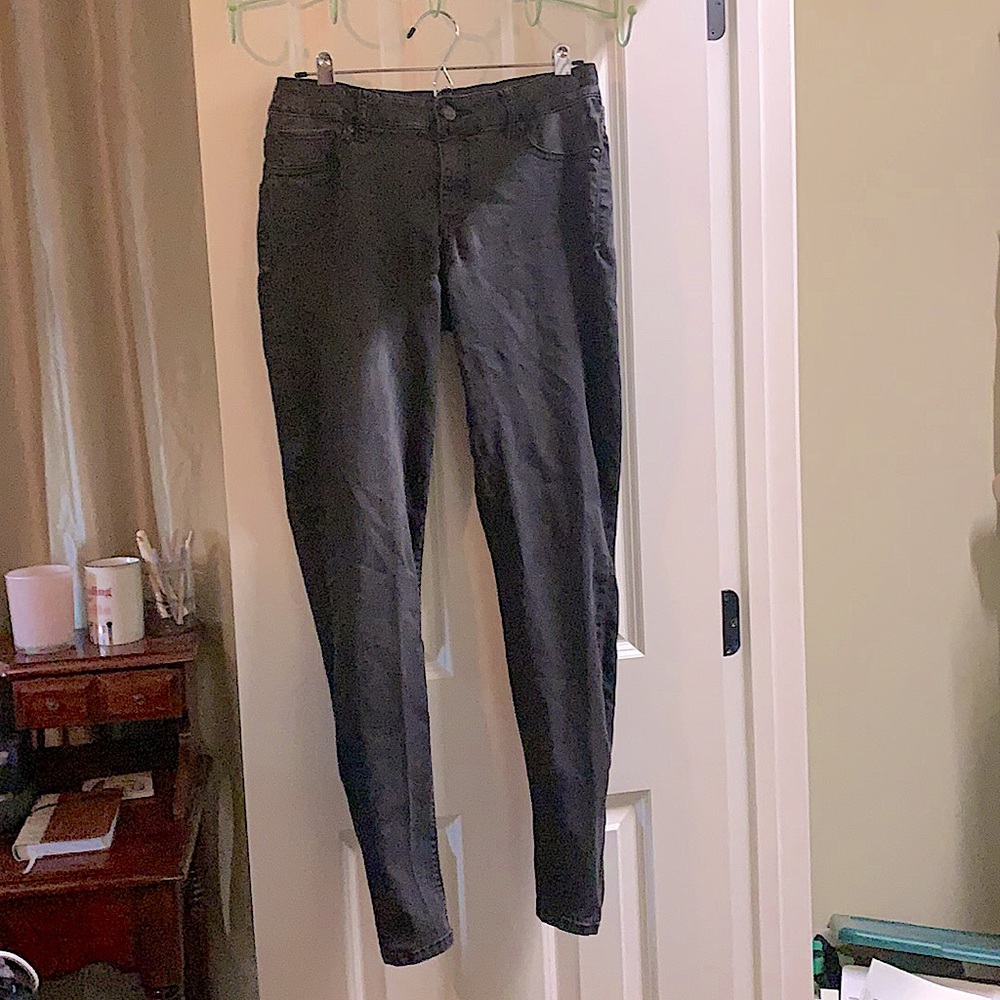 Maurice black pants, Size 8, lightly used.